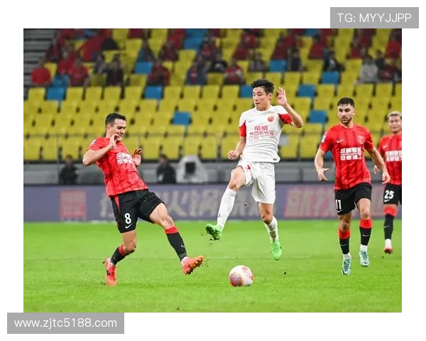 上海海港队提前集结备战训练中中秋节期间不放松全力以赴迎接挑战